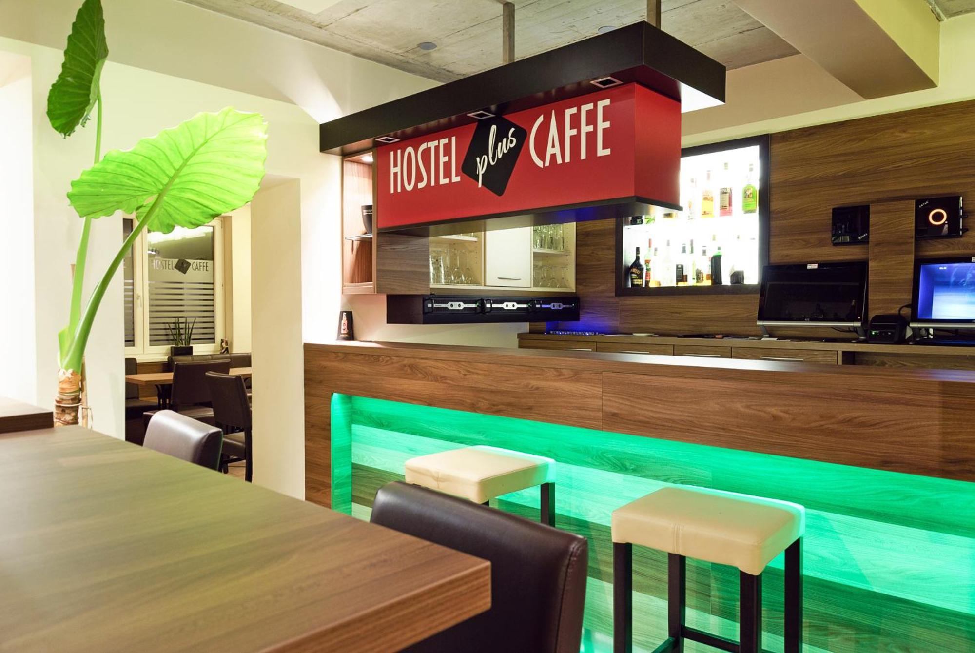 Hostel Plus Caffe Petrovce Exterior photo