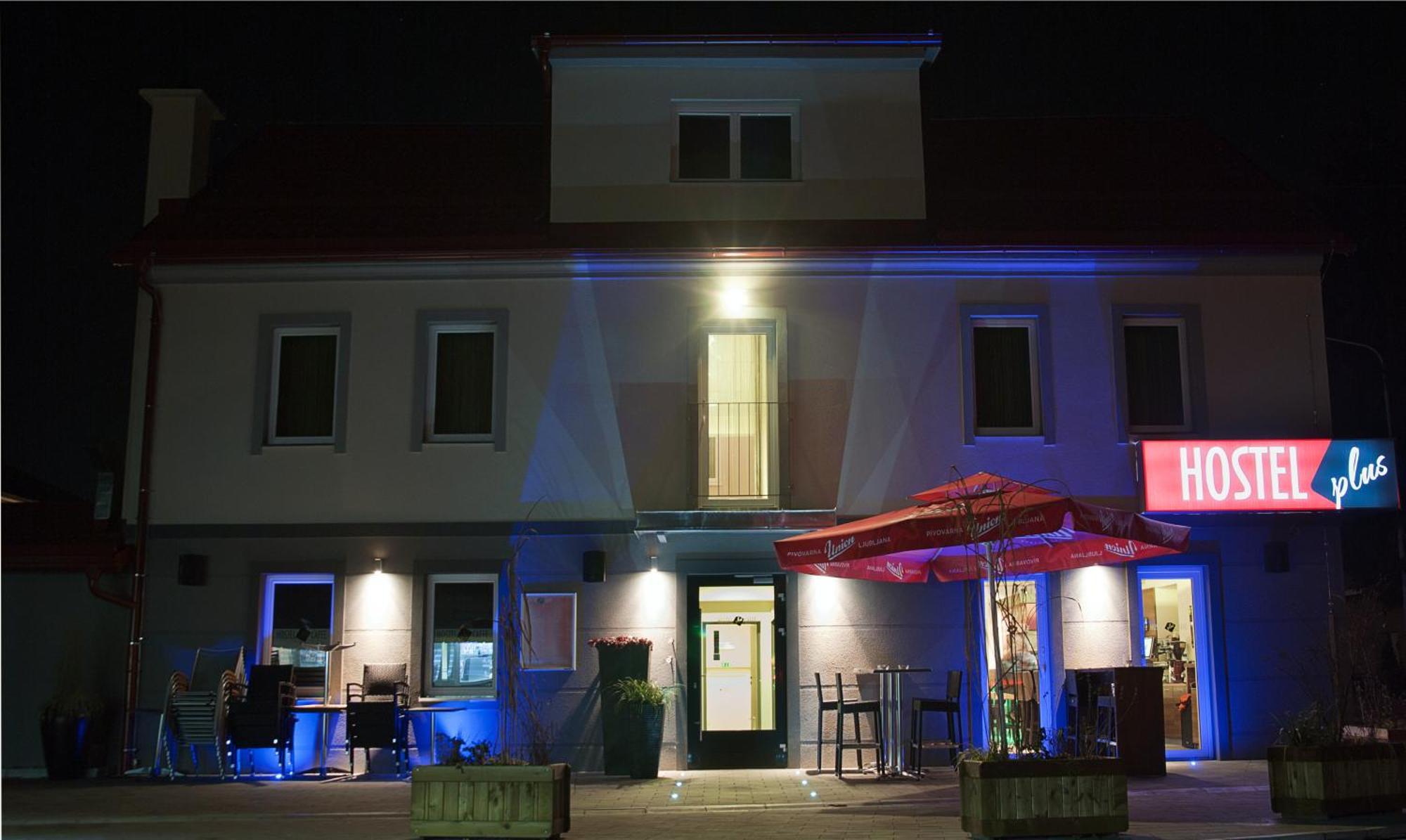 Hostel Plus Caffe Petrovce Exterior photo